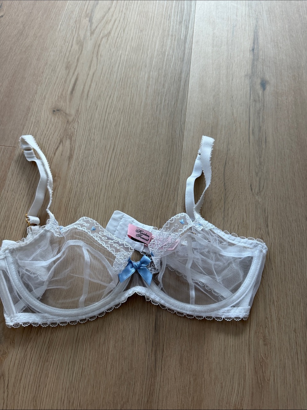 Agent Provocateur 34D Sheer Lace Underwire Bra with Contrast Bow - White